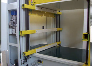 Bonacin Closer 2500 Automatic Case Clamp