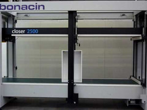 Bonacin Closer 2500 Automatic Case Clamp
